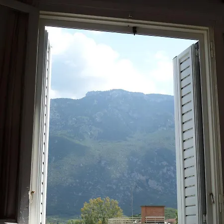 Hotel Astron 2*